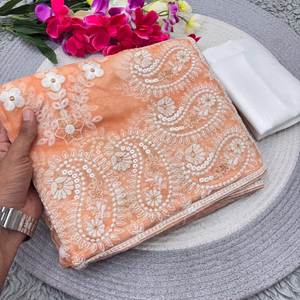 ชุดส่าหรีแบบดั้งเดิมสไตล์อินเดีย งานฝีมือดีไซเนอร์ระดับบอลลีวูด แฟชั่นปากีสถาน สำหรับเดือนอีด พร้อมเสื้อคลุม - Product Image 4