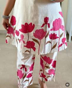 Ensemble de pantalons d'été en coton à fleurs Ensemble de pantalons courts en coton kurtis du fabricant indien en gros pour femmes en Inde Tendance mauricienne - Product Image 4