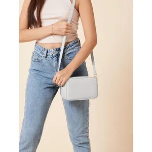 Sac fourre-tout structuré personnalisable à bandoulière pour merchandising – Produit promotionnel haut de gamme - Product Image 5