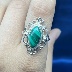 แหวนเงินมรกตธรรมชาติทำด้วยมือสำหรับผู้หญิงฝังหนามเตยสำหรับงานแต่งงาน - Product Image 3