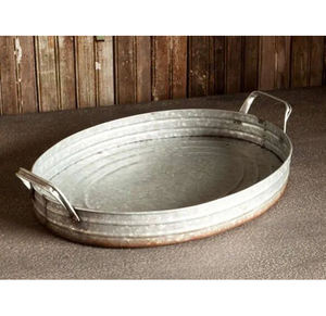Bandeja de servicio de metal galvanizado hecha a mano con asas de forma ovalada para cocina y mesa de comedor para servir alimentos y aperitivos - Product Image 2