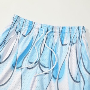 กางเกงขาสั้นผ้าตาข่ายระดับพรีเมี่ยมสำหรับผู้ชายกางเกงขาสั้นชายหาดเอวแห้งเร็วระบายอากาศได้ดีพิมพ์ซับลิเมชันตามสั่ง - Product Image 3