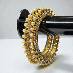 Brazalete de Diseño Chapado en Oro de Lujo para Bodas y Fiestas, Alta Demanda, Resistente al Deslustre, Listo para Enviar para Exportación Global - Product Image 3