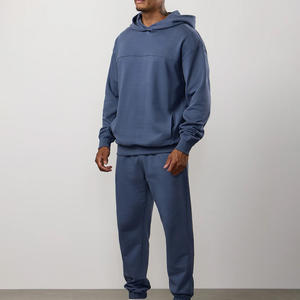 Fournisseur de survêtements pour hommes sur mesure, marque privée, proposant des ensembles de pantalons de jogging et de vestes pour les propriétaires de marques - Product Image 1