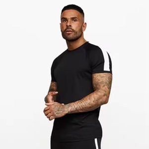 2025 superventas Camiseta de algodón de manga corta para hombres logotipo personalizado patrón sólido diseño fresco estilo de calle nueva llegada - Product Image 4