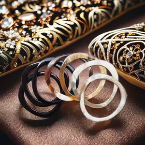 Pulsera pulida de ágata de cuerno de búfalo natural para mujer con diseño de puño abierto, tonos neutros clásicos, arte de origen indio coleccionable - Product Image 5