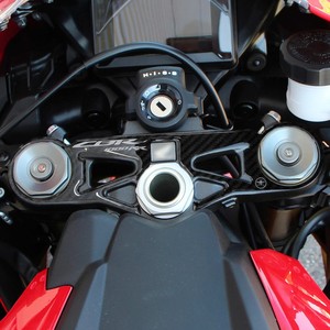 Adesivo Protettivo Bianco per Piastra del Manubrio Honda CBR1000RR 2017-19 - Product Image 3