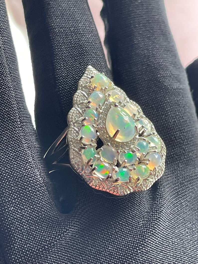 ตามภาพที่แสดง