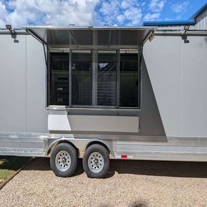 Remolque de Comida Equipado de 24 pies para Pizza y Alitas de Pollo en Venta - Product Image 1