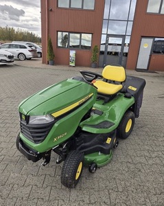 Tractor Cortacésped John Deere X950R de 25hp para Jardín con Recolector de Alta Capacidad en Oferta - Product Image 1