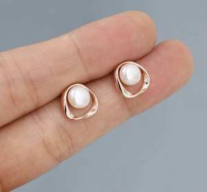 Trendy Gold-Plated Imitation Pearl <b>Stud</b> Earrings for Women Anniversary Birthday Gift for Parties Made of Platinum - Product Image 3