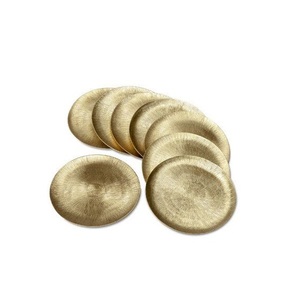 Plateaux métalliques attrayants conçus avec un attrait antique pour le service de buffet de tables à manger et les intérieurs de maison - Product Image 6