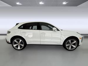Porsche Macan AWD 2025 - Product Image 2