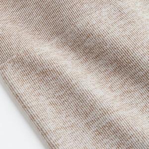 กางเกงโยคะผู้หญิงคุณภาพสูง เนื้อผ้าแน่น ชุดออกกำลังกายไร้ตะเข็บสำหรับฤดูร้อน แห้งเร็ว ยืดได้สี่ทิศทาง ระบายอากาศได้ดี - Product Image 5