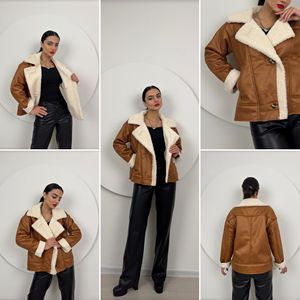 Abrigo de Piel Sintética Extra Grande para Mujer, Modelo 1077 - Product Image 3