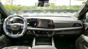 Tahoe d'occasion 2025-2026, moteur V8 de plus de 8L, SUV hybride automatique LS, intérieur cuir, jantes R18, caméra, toit ouvrant, prêt à rouler au Japon - Product Image 4