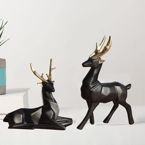 Pièce maîtresse de table moderne en renne noir décoration de vacances unique idéale pour le bureau, la maison, la célébration ou la fête - Product Image 3