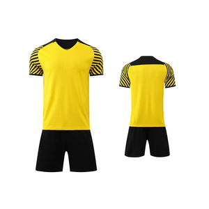 Uniformes de Fútbol para Equipos con Sublimación, Camisetas de Fútbol 2025 a Precios Competitivos, 100% Poliéster, Transpirables, de Secado Rápido, Cortas - Product Image 3