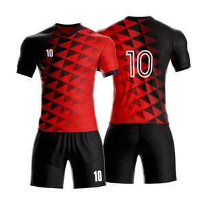 Kit de uniforme de fútbol personalizado para adultos Conjunto de camiseta y pantalones cortos de fútbol de secado rápido Ideal para entrenamiento y competiciones - Product Image 4