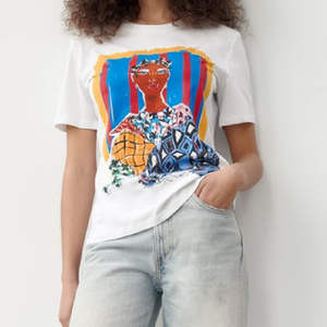 Ropa de verano para mujer de gran calidad, camisetas para mujer con mangas cortas y pantalones cortos para la venta en línea - Product Image 3