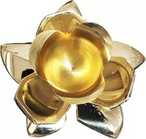 Brass <b>Candle</b> <b>Stand</b> for Home Decoration Antique Lotus Design Tealight Holder for Dining Table - Product Image 4