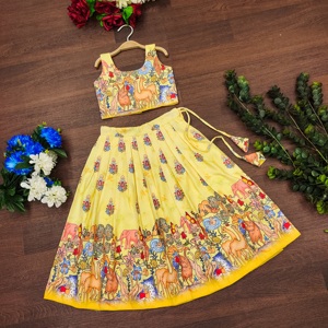 Conjunto de Lehenga Choli de Fiesta para Niñas de Shoryam Fashion, Amarillo Vibrante con Motivo Kalamkari, Estilo Chaniya Choli, Estilo Indio - Product Image 1