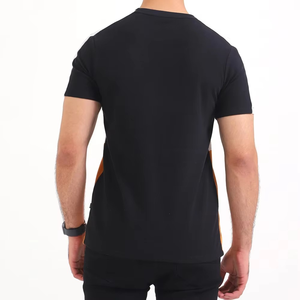 T-shirt pour homme élégant à blocs de couleur, se démarquez dans le confort, t-shirt tendance tricolore, vêtements décontractés modernes pour homme - Product Image 3