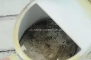 Regadera en lata galvanizada con acabado amarillo, perfecta para el cuidado de flores al aire libre, hoteles y restaurantes, herramienta de jardín elegante - Product Image 2