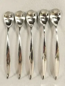 Élégant ensemble de cuillères de designer plaquées or et argent, vaisselle de luxe parfaite pour les fêtes, les mariages et les repas de tous les jours - Product Image 3