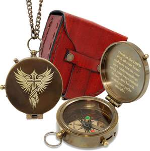 Brújula Antigua de Latón con Estuche de Cuero, Grabado 'Sé Valiente', Regalo de Navidad, Año Nuevo y Acción de Gracias para Hombres, Niños y Hijos - Product Image 1