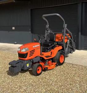 Excavatrice Takeuchi TB210R avec capacité de 5 tonnes 3 nouvelles pompes à godets inclinables en acier pour les travaux de construction - Product Image 1