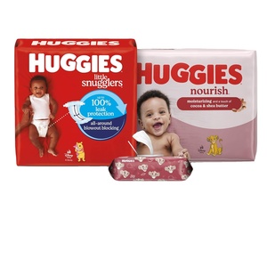 Lingettes pour bébé parfumées Huggies Nourish, 2 paquets à bouton-poussoir (112 lingettes au total) - Product Image 1