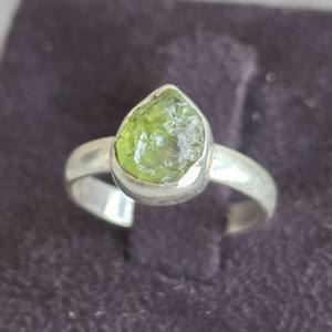 Anillo de aniversario de boda de plata de ley a la moda de estilo bohemio hecho a mano, piedra preciosa de Prehnita Irregular, regalo chapado en oro - Product Image 5