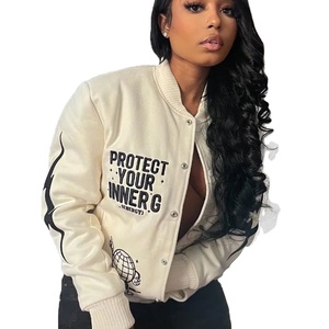 Chaqueta Varsity de Lana Personalizada de Fábrica para Mujer, Chaqueta Letterman de Lana con Mangas Bordadas con Letras, Chaqueta Colegial Estilo Streetwear - Product Image 5