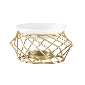 หัวเผาโลหะทรงกลมพร้อมแบ็กเกอร์สีดำทองสำหรับใช้ในบ้าน - Product Image 1