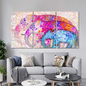 Sublimez votre espace avec des toiles imprimées : Art moderne floral avec famille d'éléphants, lot de 3 toiles - Product Image 1