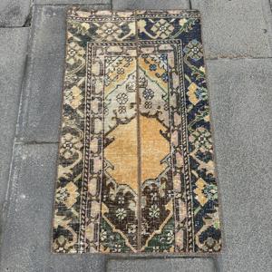 Alfombra de 1.6x2.8 pies, Alfombra Turca Vintage Pequeña, Alfombra de Lana Azul - Product Image 1