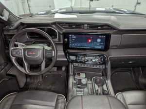 En buen estado, camioneta GMC Sierra 1500 AT4X 4WD Crew Cab 2024 - Product Image 6