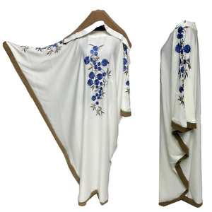 Vestido Largo Farasha Clásico y Elegante de Crepé Satinado Bordado, Abaya de Cuello Alto Tejida a Mano para Mujer, Ideal para Fiestas - Product Image 1