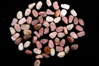 Lot de 10 pierres brutes d'opale rose naturelle du Pérou, qualité supérieure, non traitées, 100 % naturelles, 16-18 mm, effet étoilé