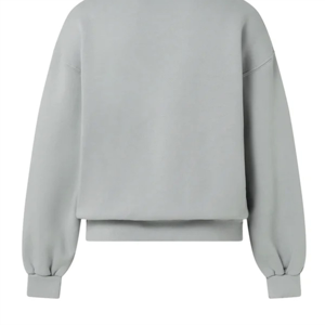 เสื้อสเวตเชิ้ตคอกลมสีเทาอ่อนสำหรับผู้ชาย สกรีนโลโก้ได้ เนื้อผ้าหนา แขนยาว สวมใส่สบาย สไตล์สตรีทแวร์ รับผลิตแบบ OEM ODM ขายส่ง - Product Image 4