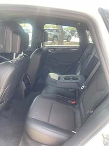 Usado Clean 2024 Porsch-e maca-n T Sport Utility 4D - Product Image 4