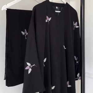 Abayas de broderie de feuilles élégantes et modestes pour femmes robes formelles de style dubaï vêtements musulmans traditionnels respirants brodés à la main - Product Image 1