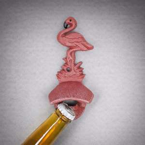 Abridor de Botellas de Hierro Fundido con Diseño de Flamenco, Montado en la Pared, Estilo Tropical Vintage, Agarre Fuerte, Acabado Duradero, Perfecto para Bar, Cocina y Decoración - Product Image 2