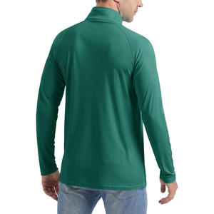 Sudadera atlética para hombre para entrenamientos con impresión de logotipo bordado personalizado y etiquetas personalizadas para sesiones de entrenamiento - Product Image 6
