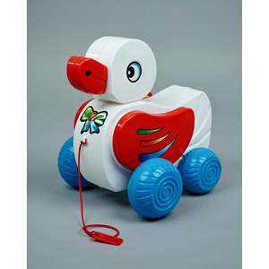 Adorable Pato de Juguete para Arrastrar, Andador de Plástico para Bebés con Juego de Compañeros de Paseo Incluido - Product Image 1