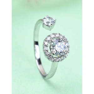 Bague pour femme en argent sterling 925 pur de qualité supérieure, incrustation de diamant taille ovale, plaqué rhodium, option cadeau pour homme - Product Image 3