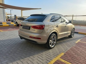 Q3 Audi 40TFSI 2014 2.0L มือสอง SUV เกียร์ธรรมดาที่นั่งหนังไดรฟ์ AWD ภายในสีดำรองรับ BMW MINI Toyota Land Cruiser - Product Image 4