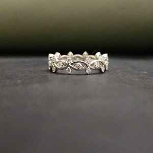 Bague de fiançailles tendance et adorable en argent sterling 925 et acier inoxydable avec pierre naturelle pour la journée de fiançailles - Product Image 2