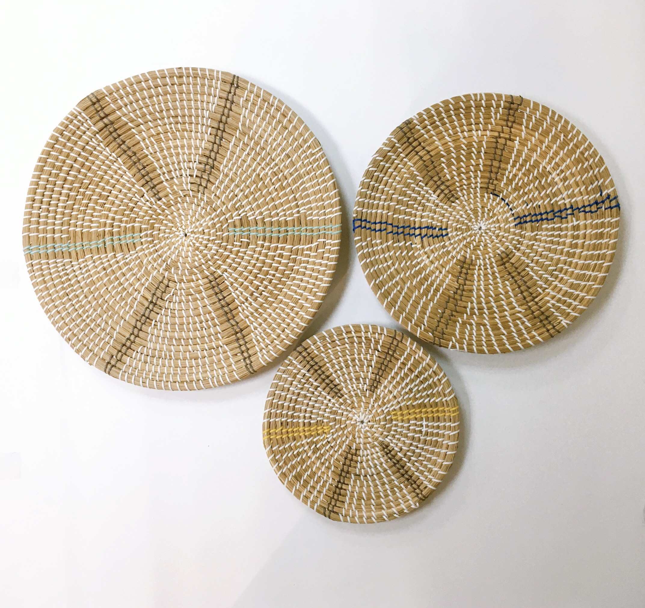 มีสีสัน